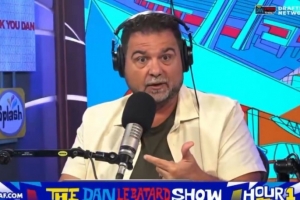 达拉斯飞翼大战拉斯维加斯王牌在线观看_达拉斯飞翼大战拉斯维加斯王牌在线观看在线观看_免费看直播